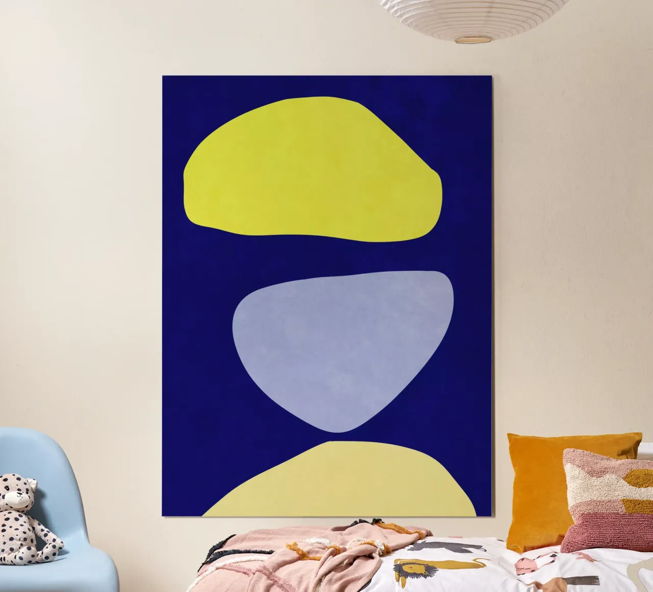 Forme astratte Blu e giallo poster con telaio in plastica da Raissa Oltmanns