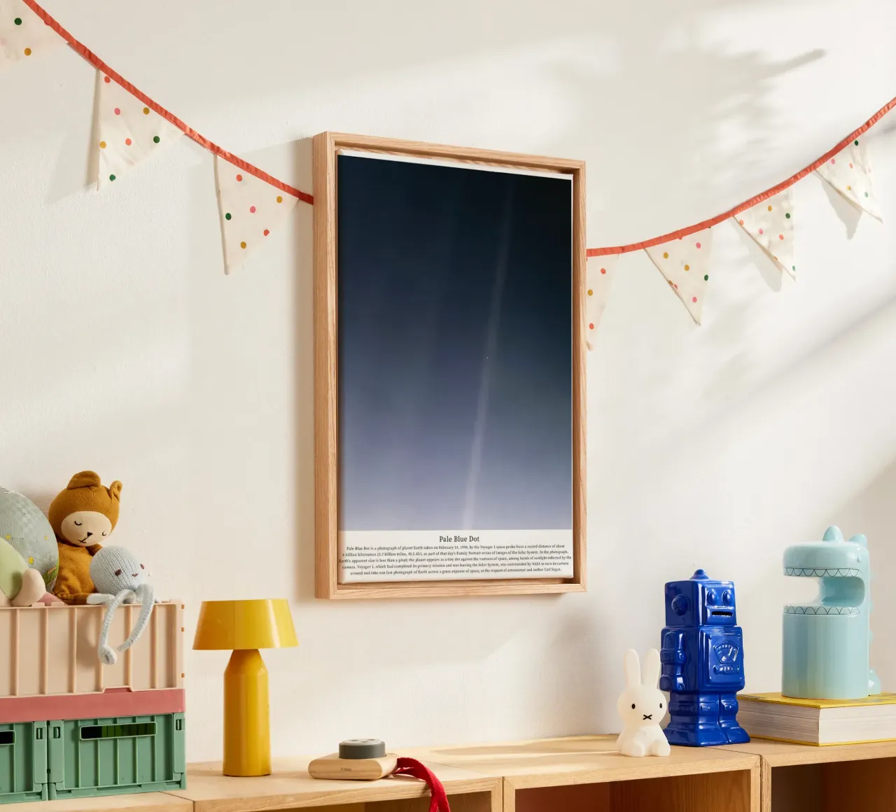 Blassblauer Fleck Leinwand mit Schattenfugenrahmen von mary shop