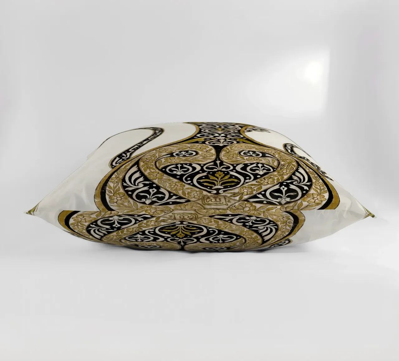 Calligraphic Design of a Ewer cuscino da vintageshop