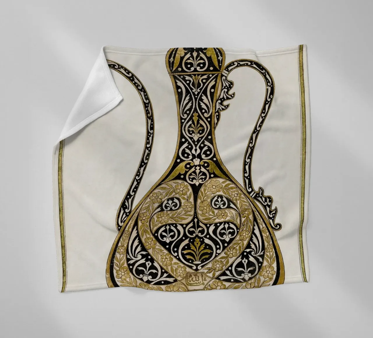 Calligraphic Design of a Ewer coperta in pile da vintageshop