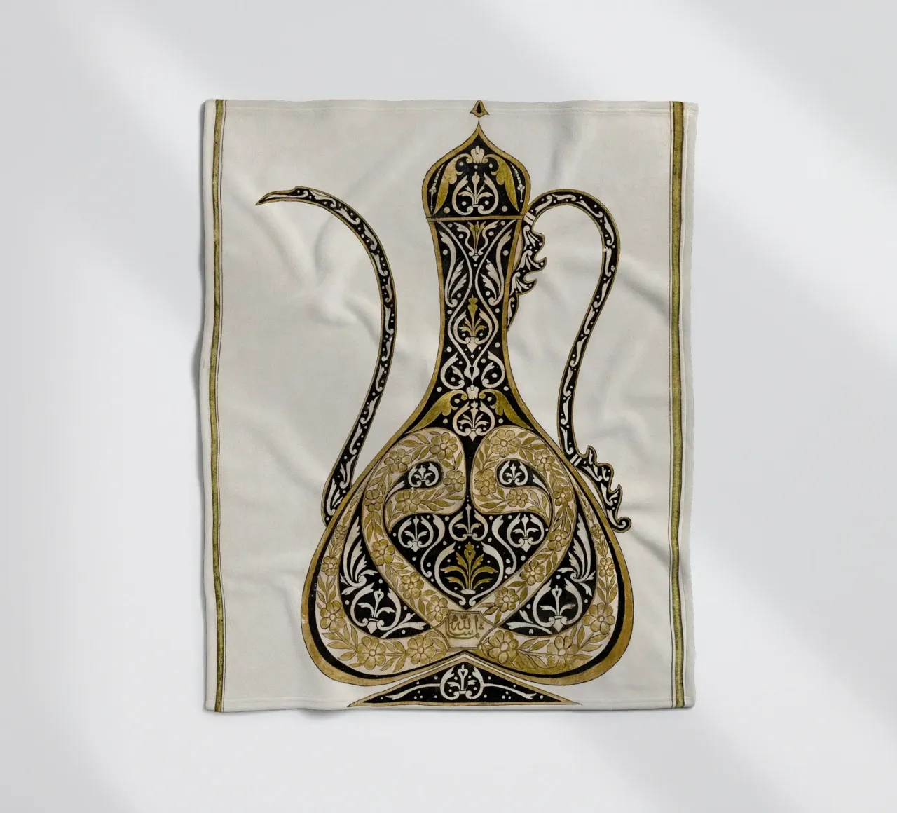 Calligraphic Design of a Ewer coperta in pile da vintageshop