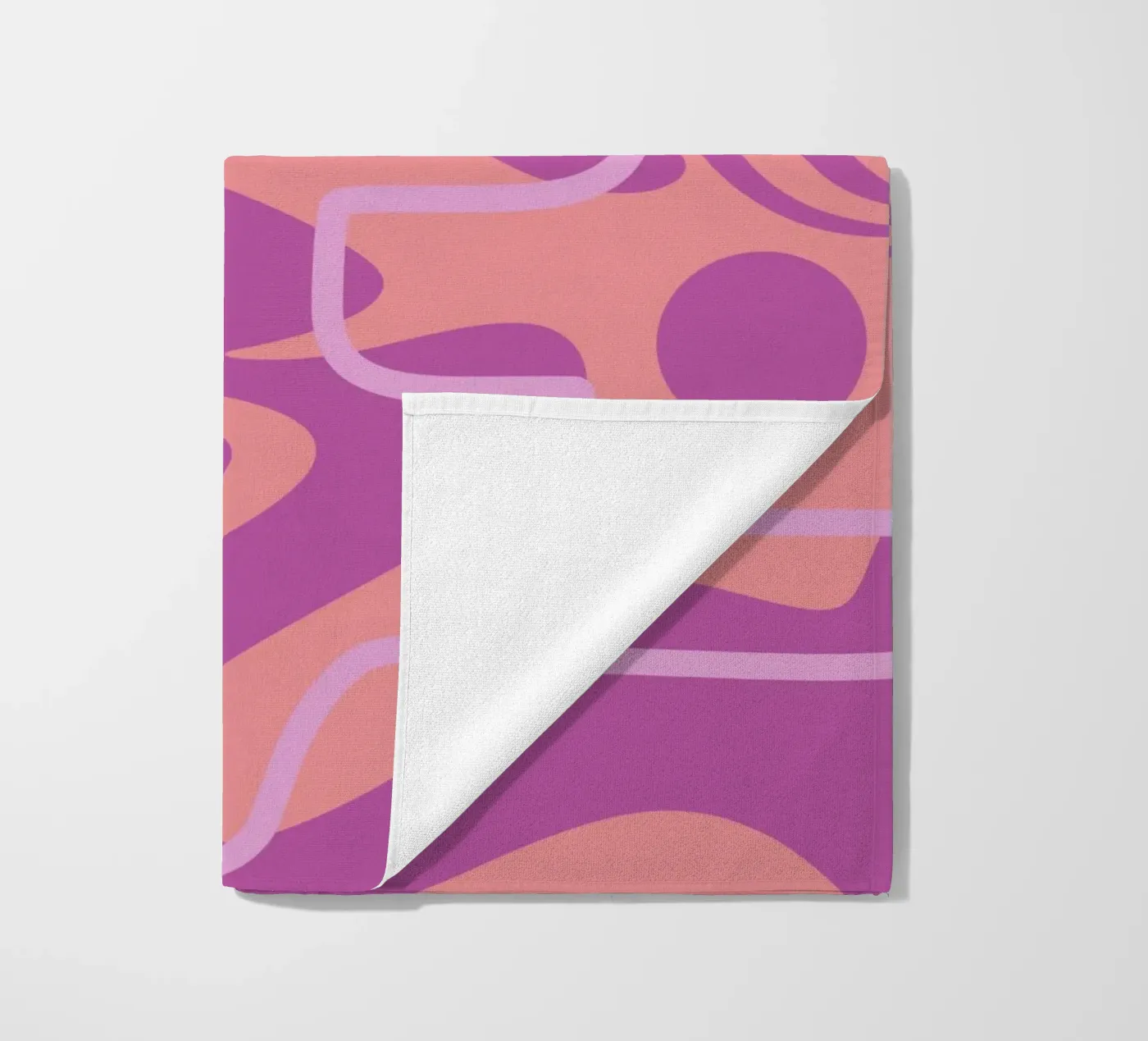 Wave Pattern Lines Strandtuch von MODERN NUANCE