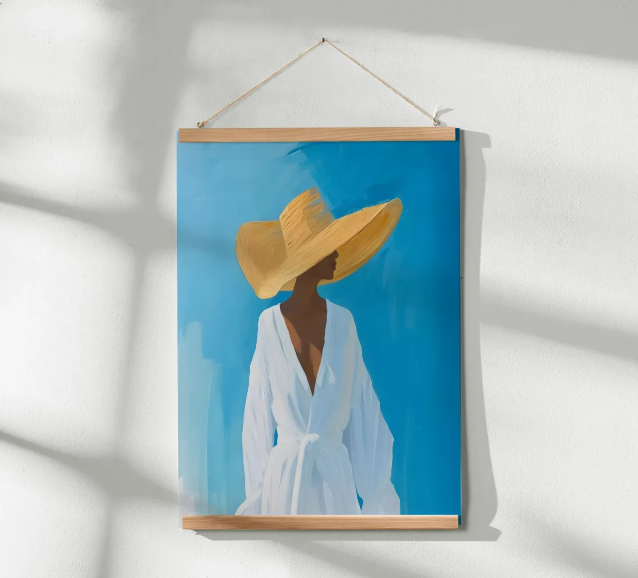 Signora con cappello da sole e cielo blu poster con telaio in plastica da Yaso Design & Art