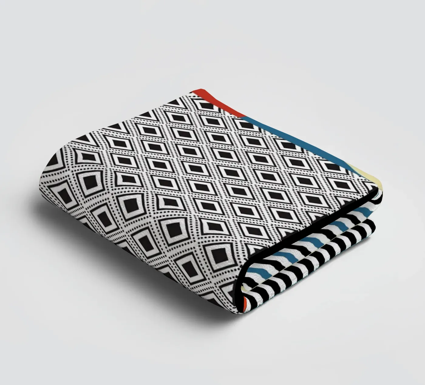 Retro Pattern Bizarre badhanddoek van Little Dean