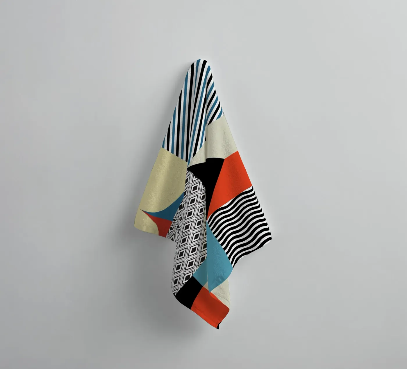 Retro Pattern Bizarre badhanddoek van Little Dean