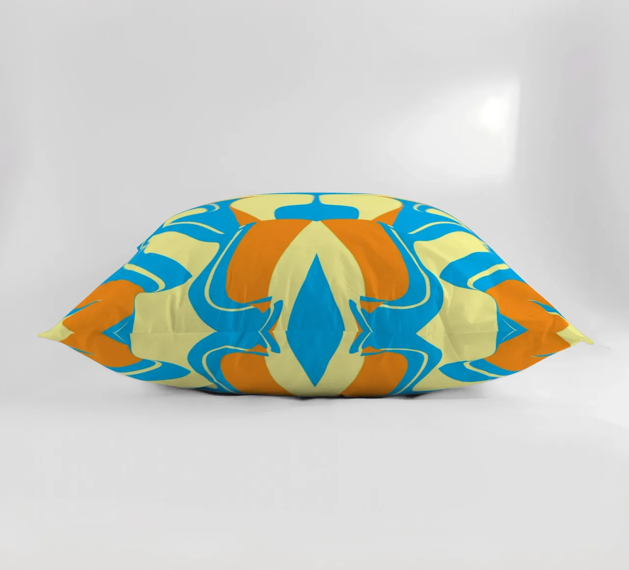Pattern Bizarre 06 cuscino da Little Dean