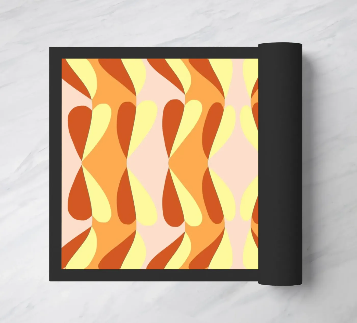 Heart Pattern Bizarre Fußmatte von Little Dean