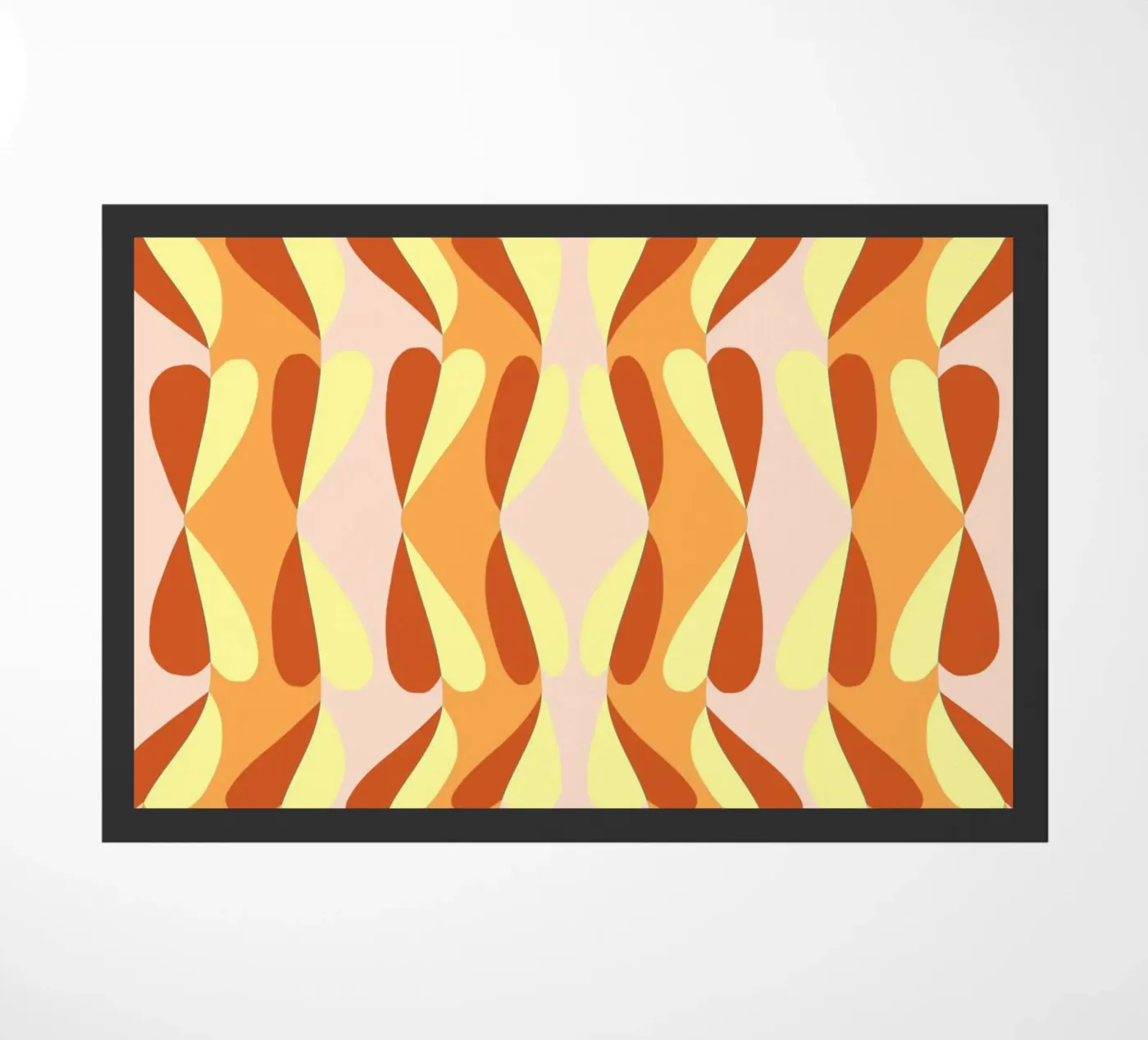 Heart Pattern Bizarre Fußmatte von Little Dean