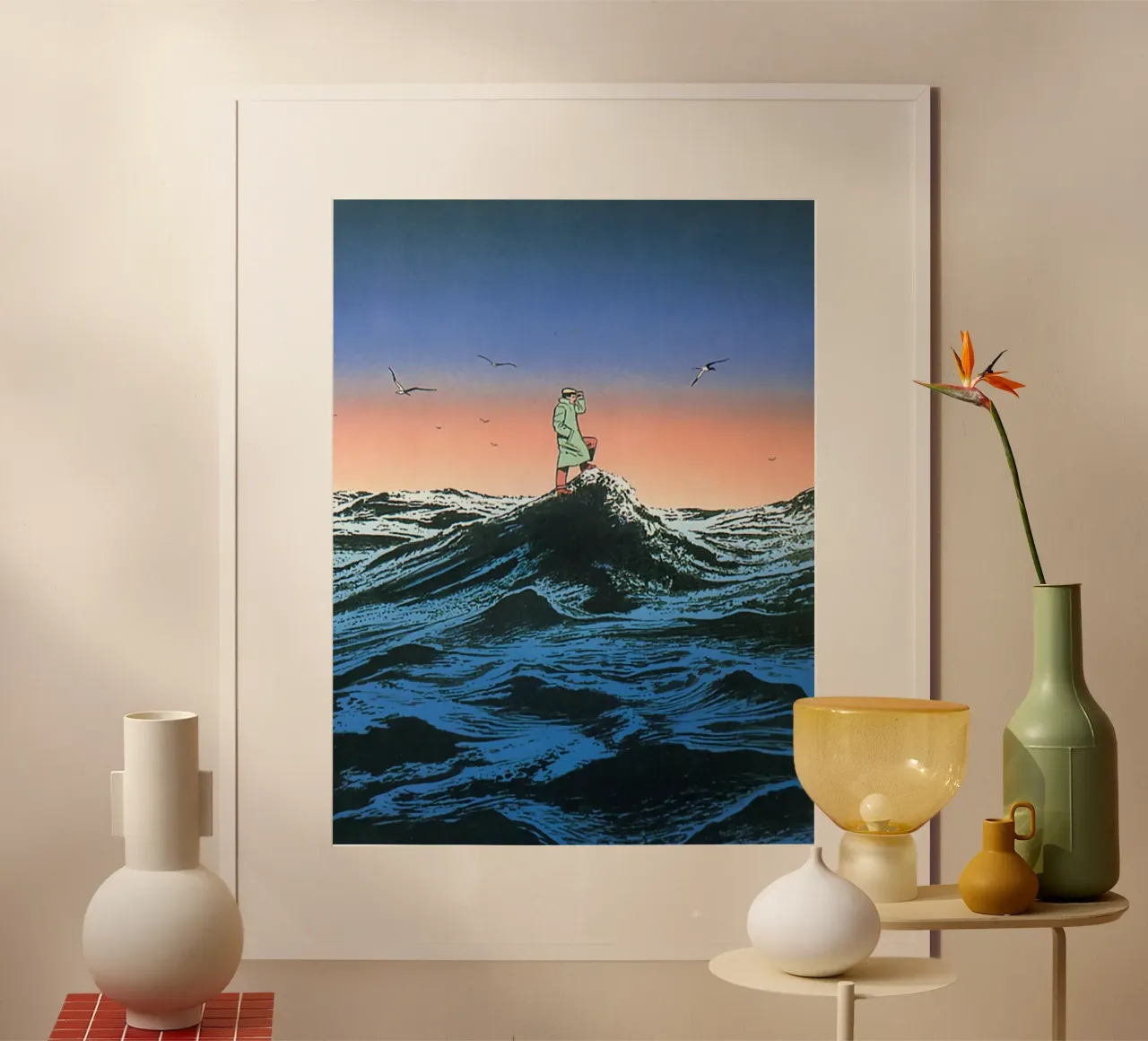 Uomo in piedi in mezzo al mare poster con telaio in alluminio da Marco Finkel