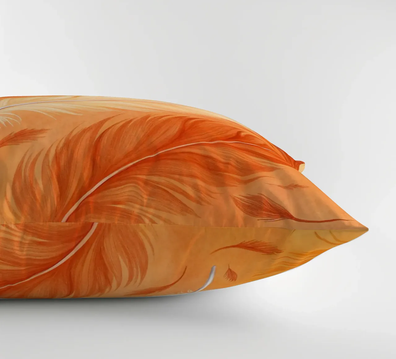 Volo d'autunno etereo: Una sinfonia di piume in un ambiente baciato dal sole cuscino da Artistic-shop