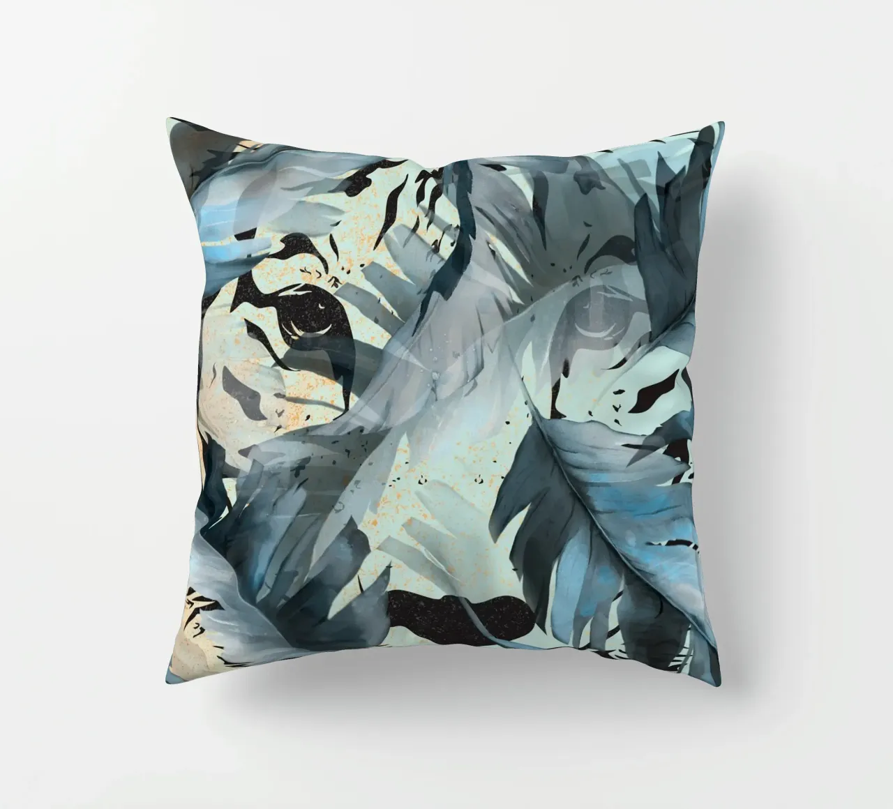Tiger In The Jungle cuscino da lazydaypaper