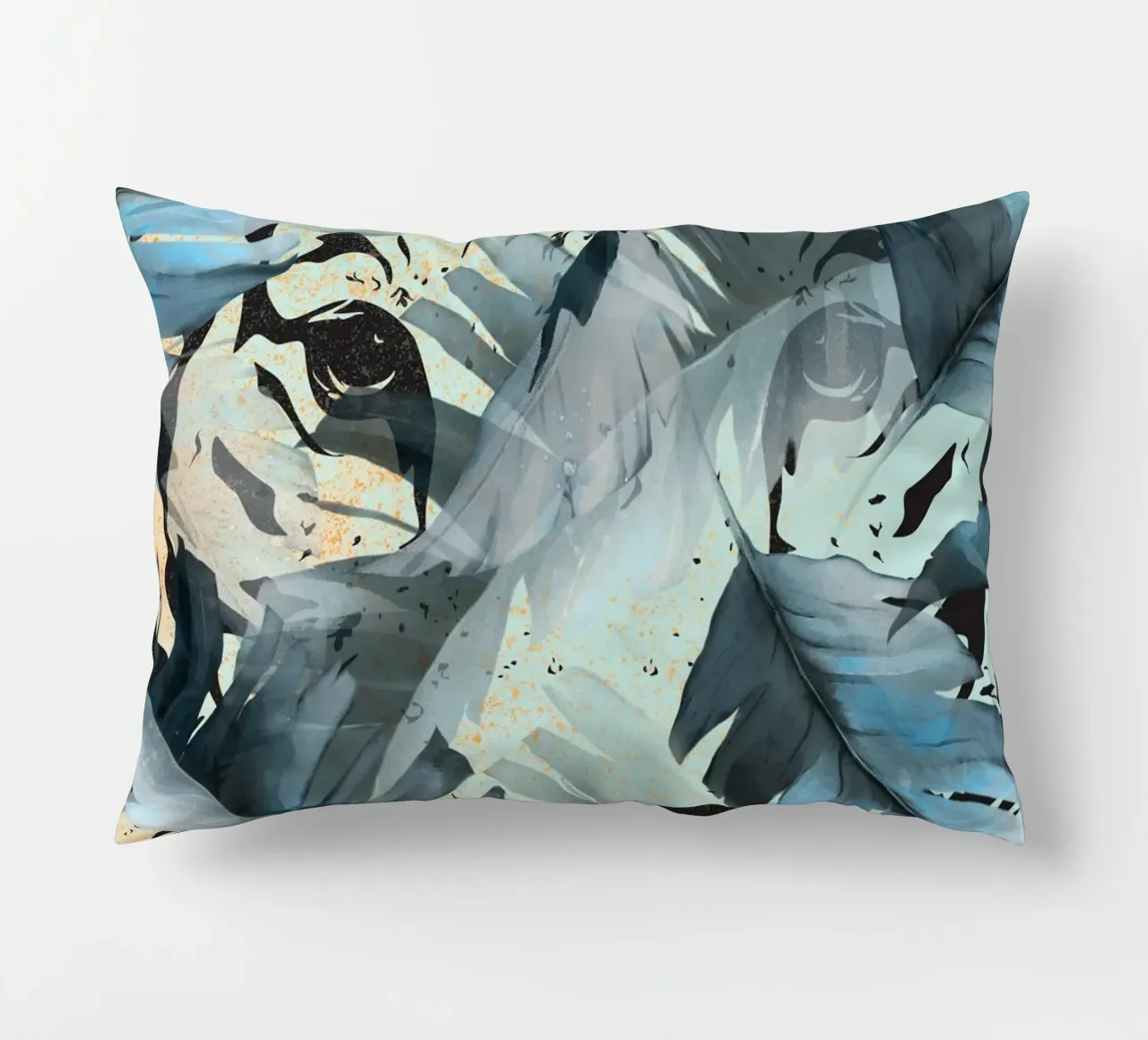 Tiger In The Jungle cuscino da lazydaypaper