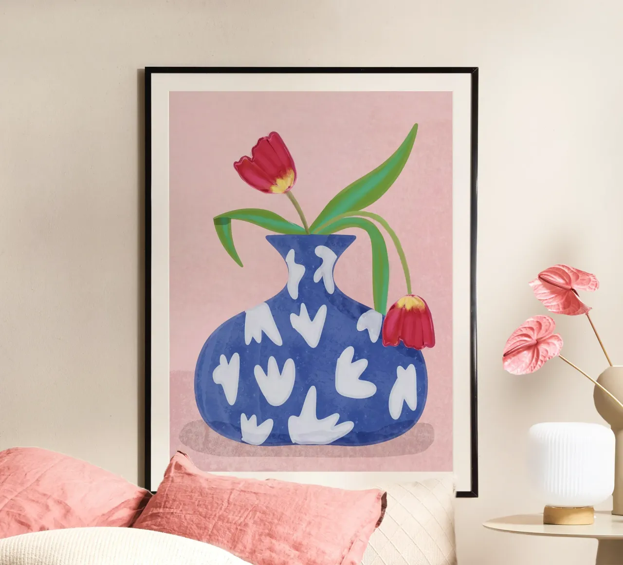 Tulipano in vaso poster con telaio in legno da Raissa Oltmanns