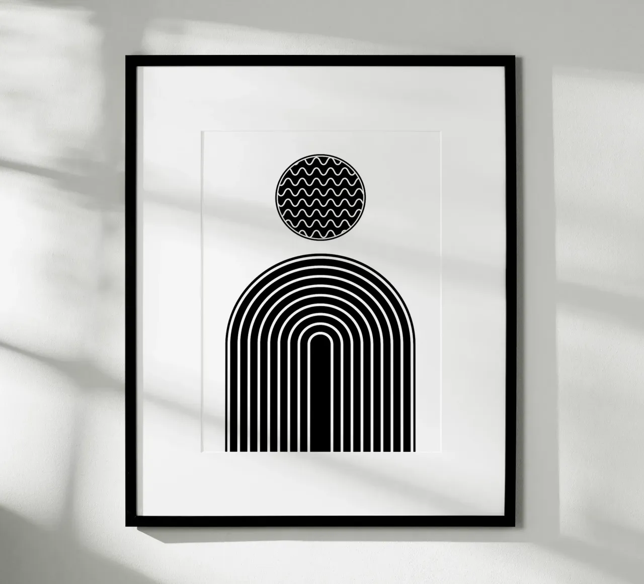 Arte geometrica astratta in bianco e nero poster con telaio in legno da Maria Maier