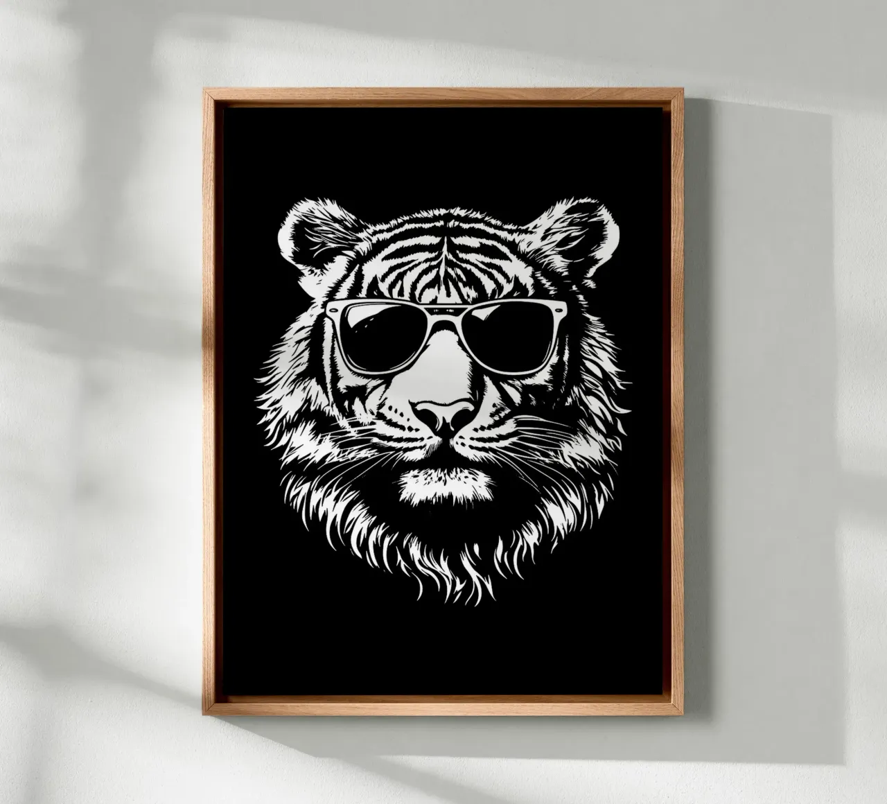 Tigre cool con occhiali da sole tela con Cornice a cassetta da Leon Franke