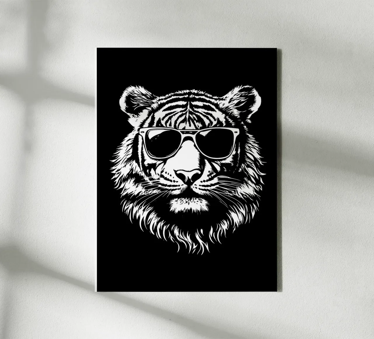 Tigre cool con occhiali da sole tela con Cornice a cassetta da Leon Franke