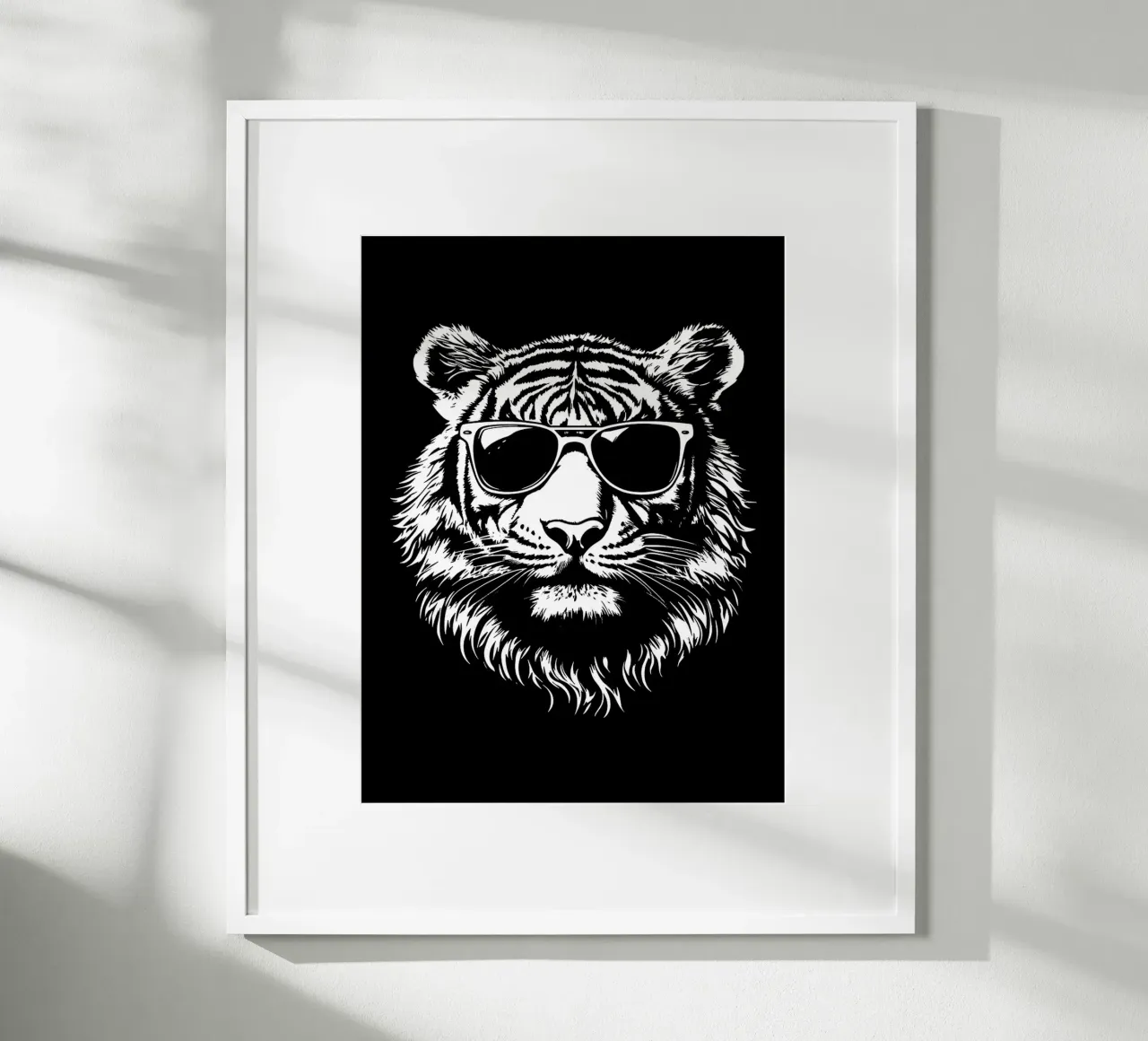 Tigre cool con occhiali da sole poster da Leon Franke