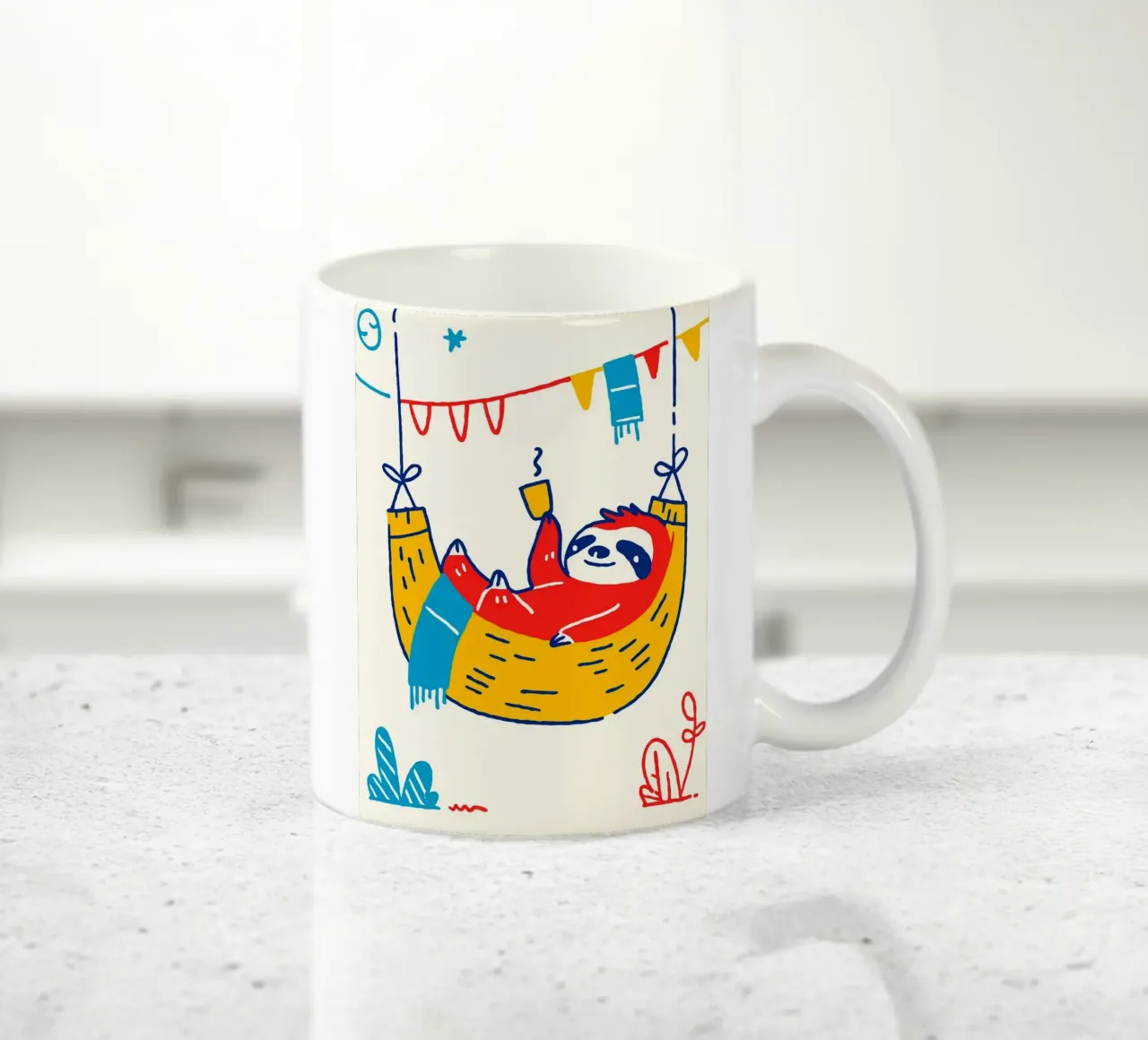 Bradipo in amaca con caffè tazza in ceramica da Anna Müller