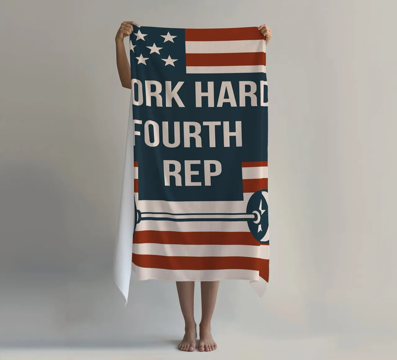 Work Hard Fourth Rep - Motivazione per il quarto luglio telo mare da Hannah Meyer