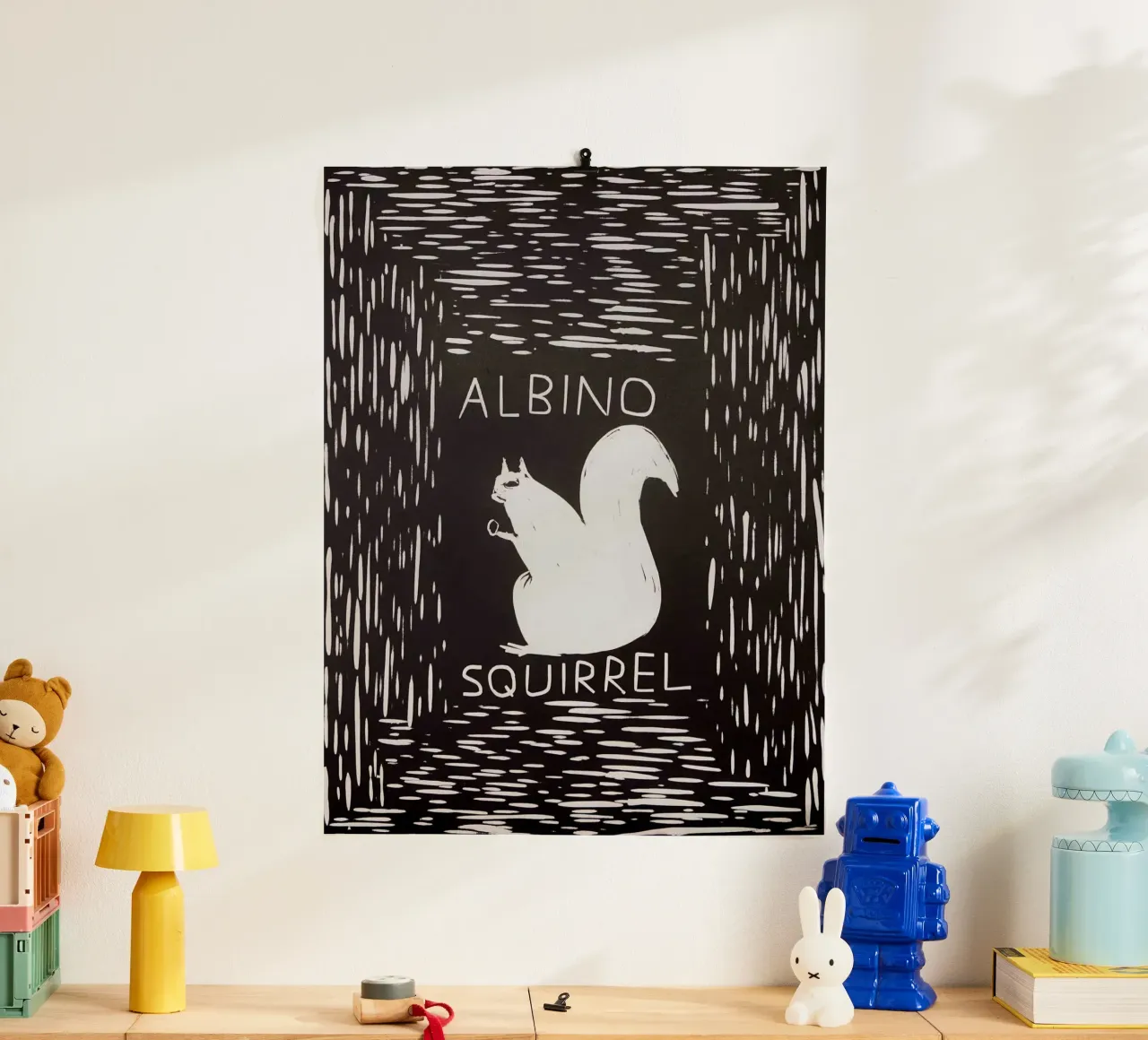 Scoiattolo albino - David Shrigley poster con telaio in plastica da ushop god