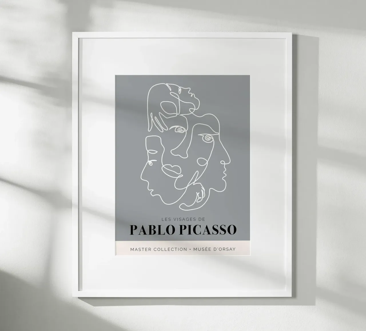 I volti di Pablo Picasso poster con telaio in legno da Linda Richardson
