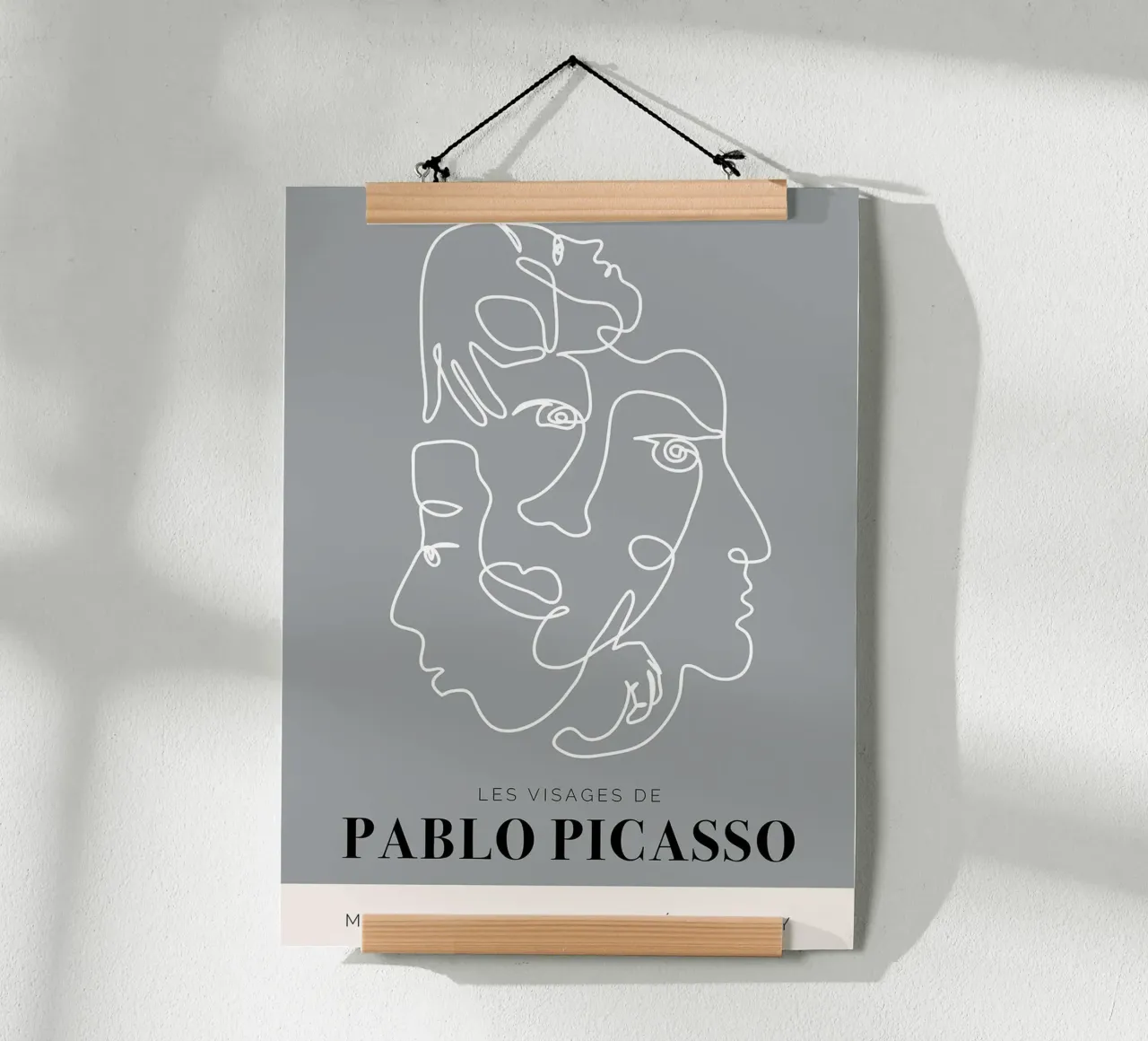 I volti di Pablo Picasso poster con telaio in legno da Linda Richardson
