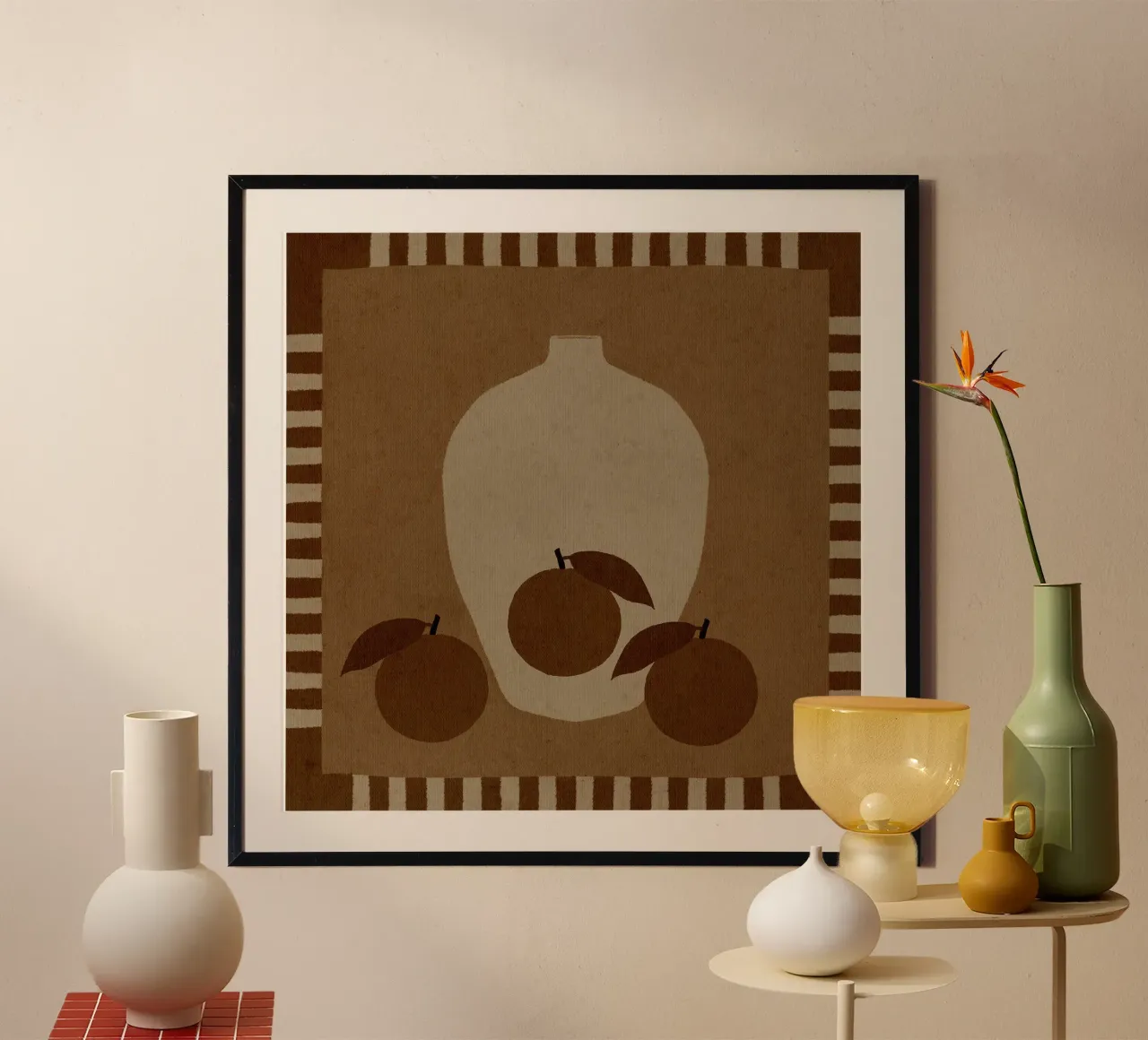Natura morta con vaso e arance II di Shatha Dafai poster con telaio in alluminio da Linda Richardson