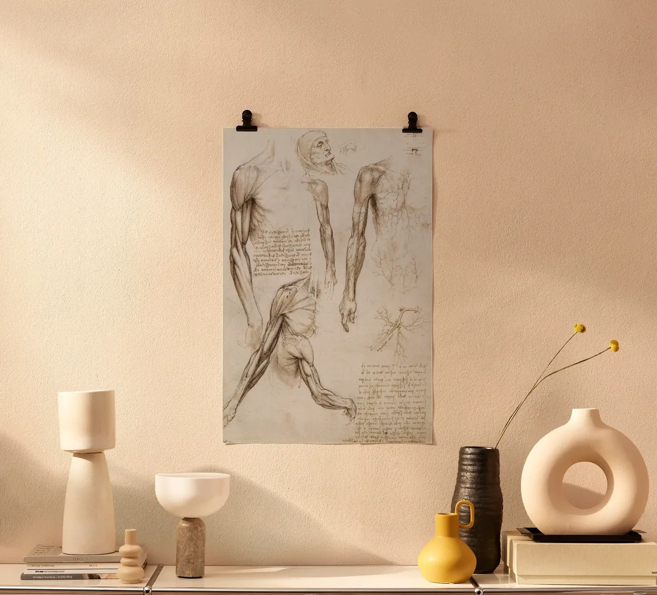 Muscoli di un uomo di Leonardo da Vinci poster con telaio in plastica da James McIntosh