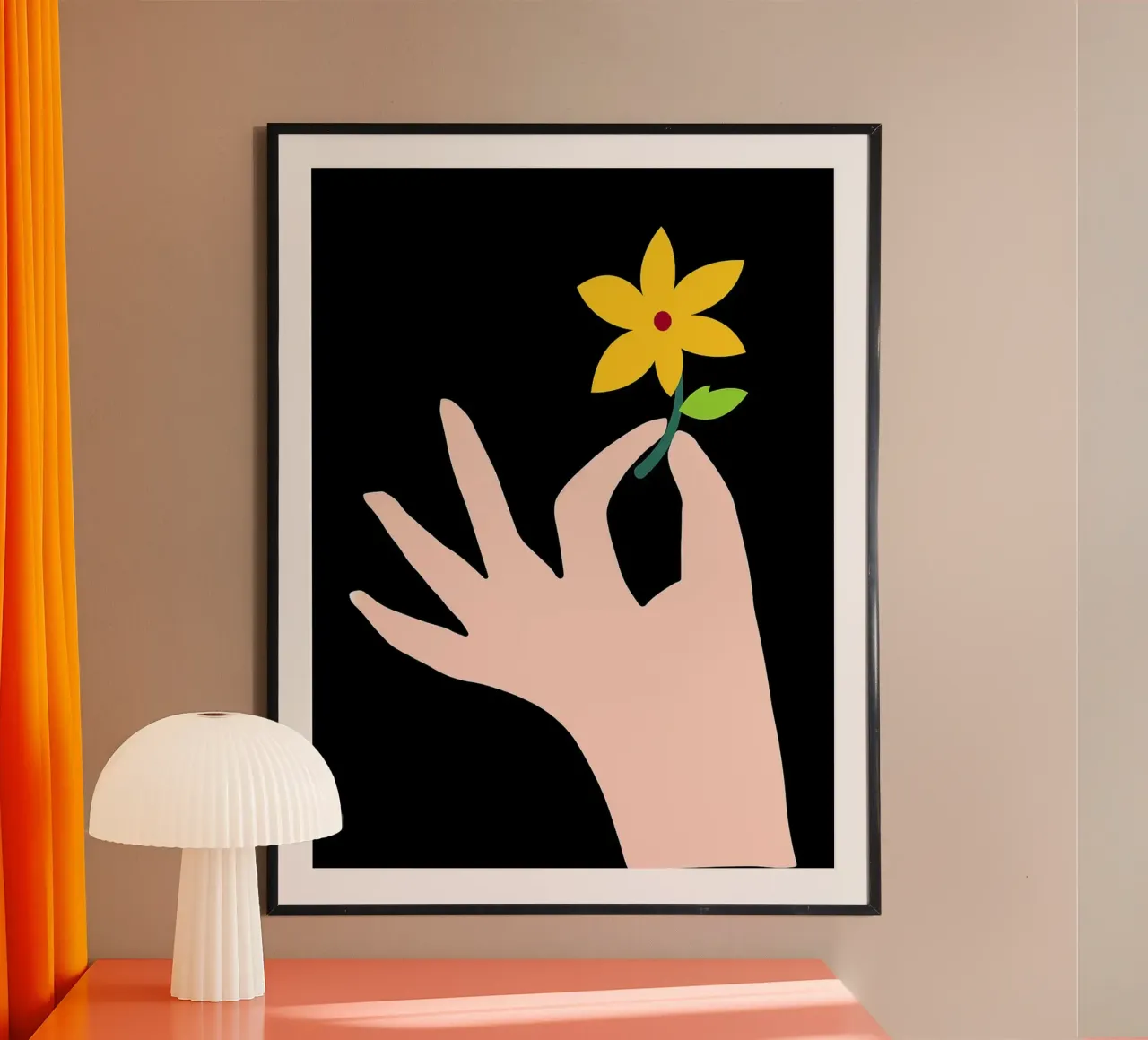 Mano che tiene il fiore poster con telaio in legno da Misaki Yamaguchi