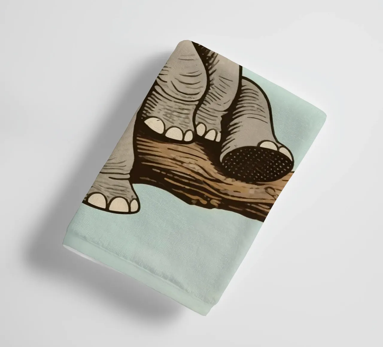 elephant on a tree asciugamano da bagno da knowledge