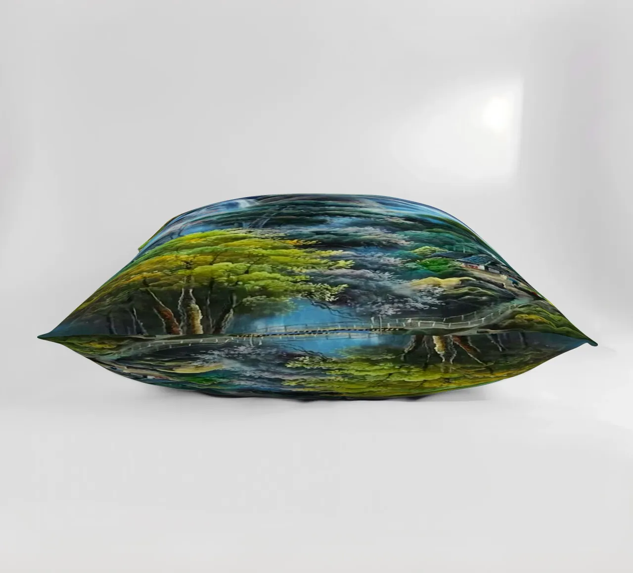 waterflow and tree forest cuscino da miracle