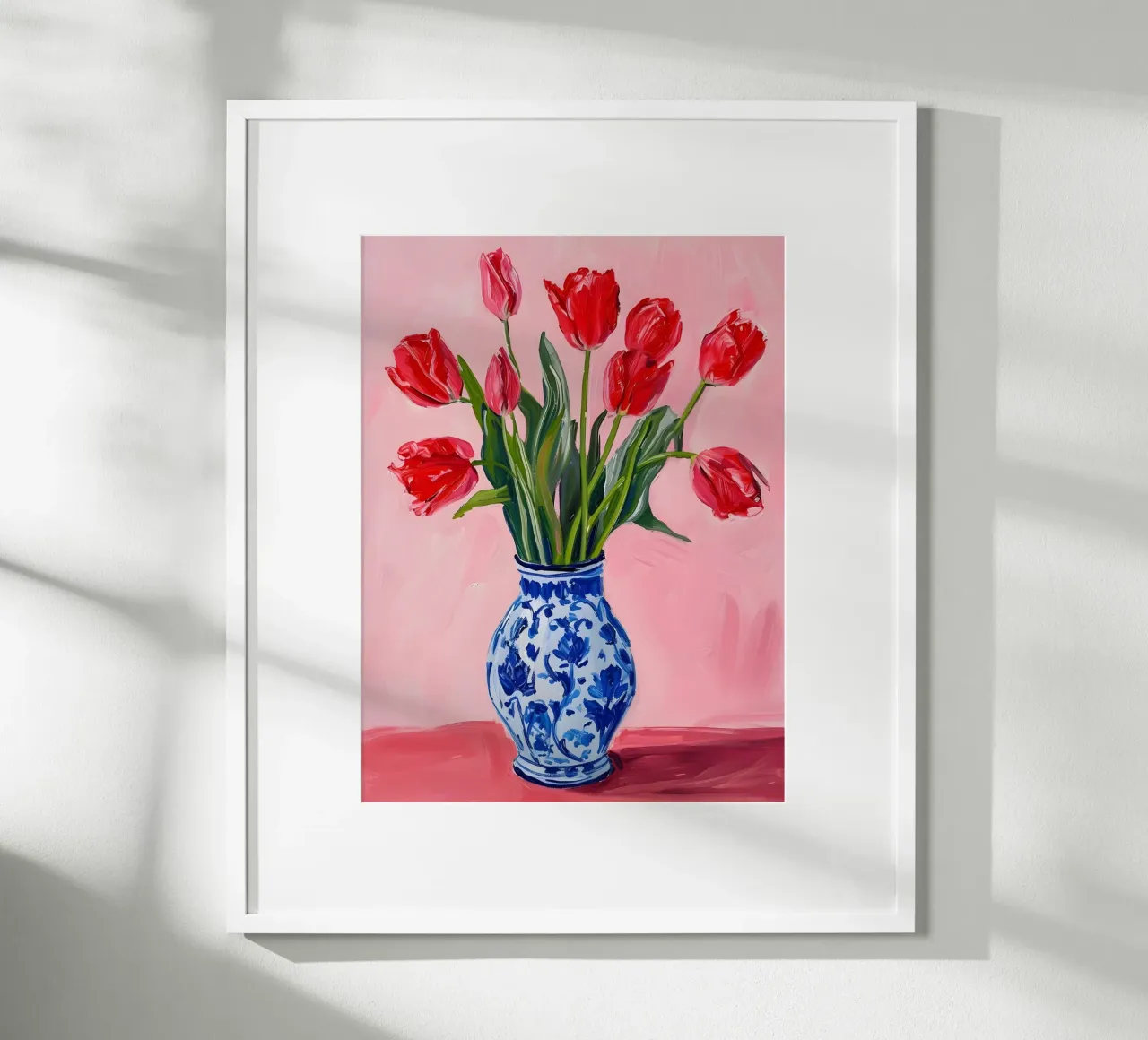 Tulipani rossi in vaso poster con telaio in legno da Yaso Design & Art