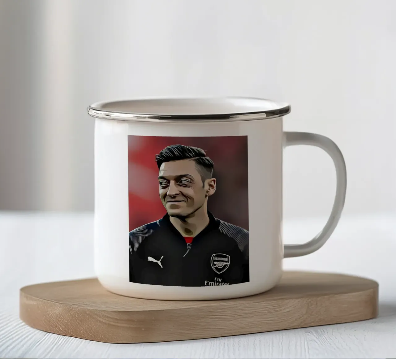 Mesut Özil - Giocatore di calcio dell'Arsenal in giacca nera tazza in smalto da dark eagle