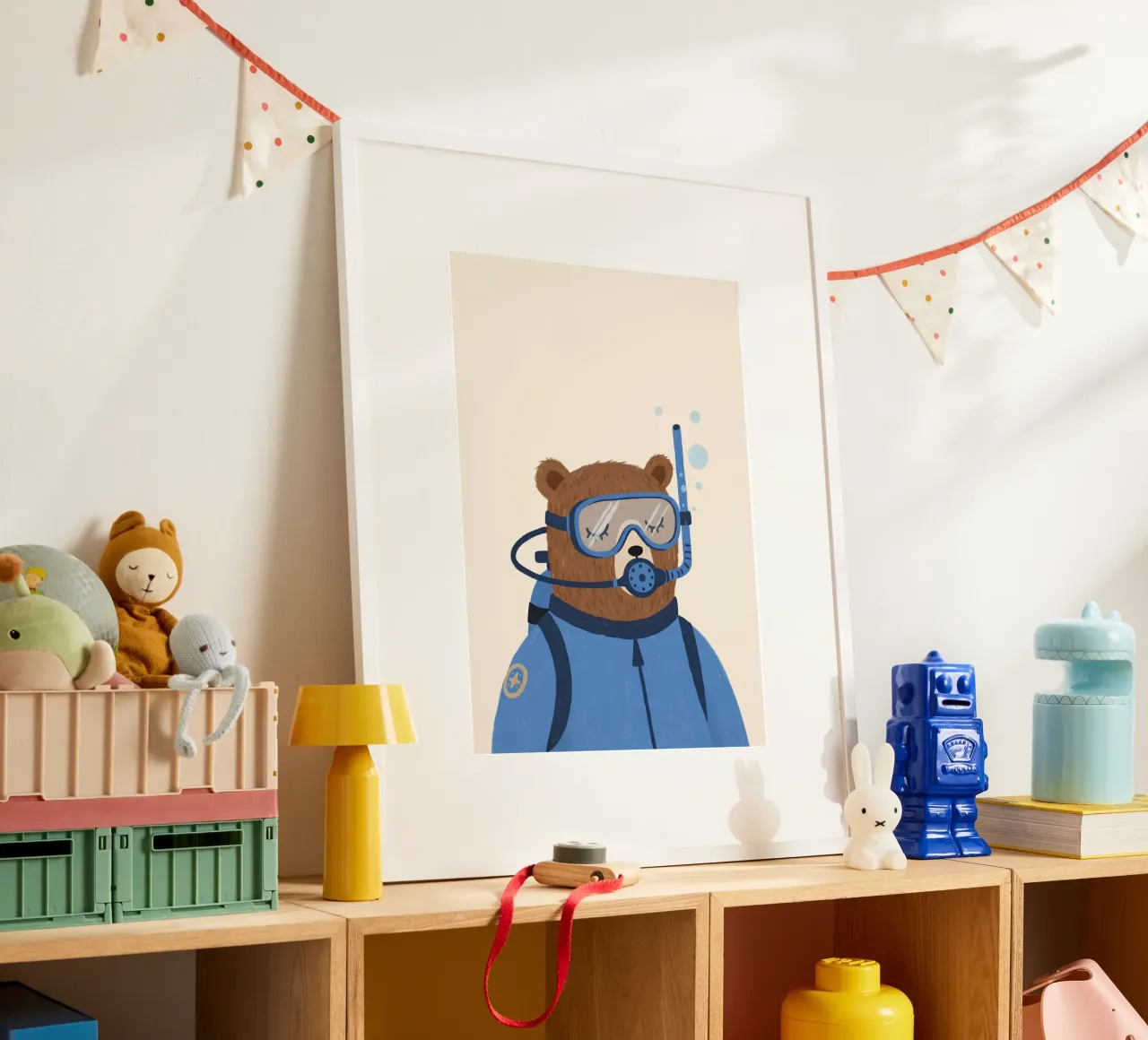 Decorazioni per la stanza dei giochi, stampa dell'orso subacqueo, arte per la cameretta dei bambini poster con telaio in alluminio da Little Lola