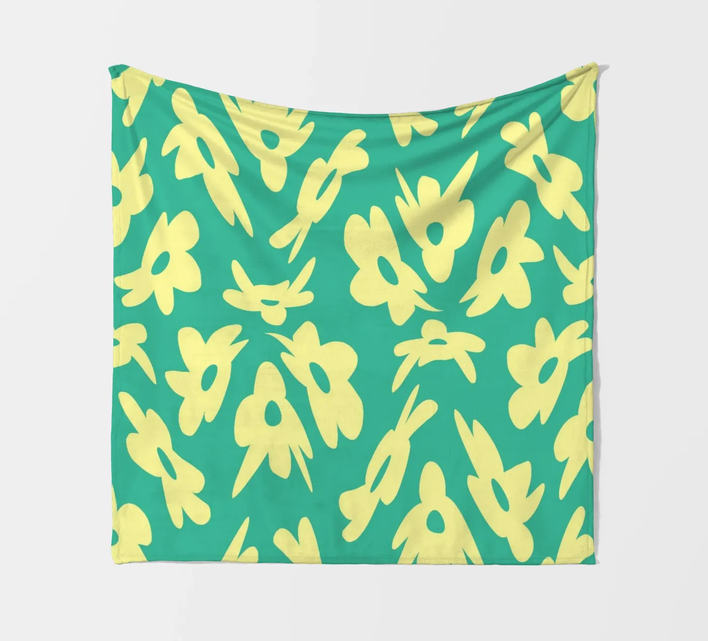 Flower Pattern Bizarre Fleecedecke von Little Dean