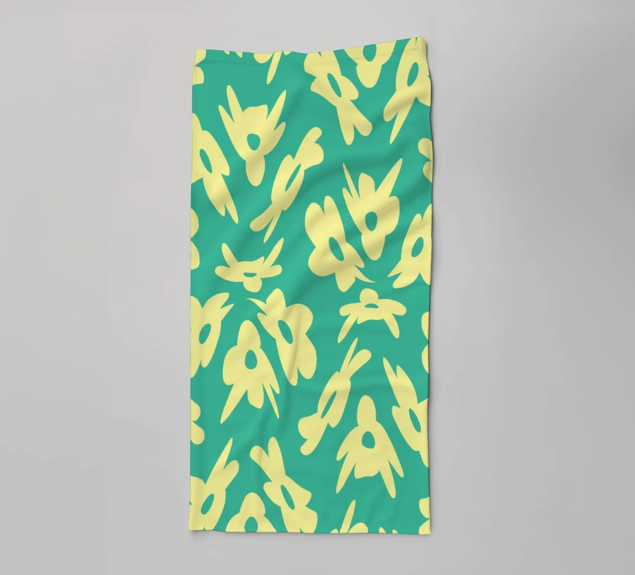 Flower Pattern Bizarre towel by Little Dean