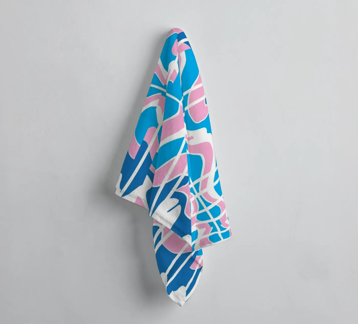 Bizarre Muster 07 Handtuch von Little Dean