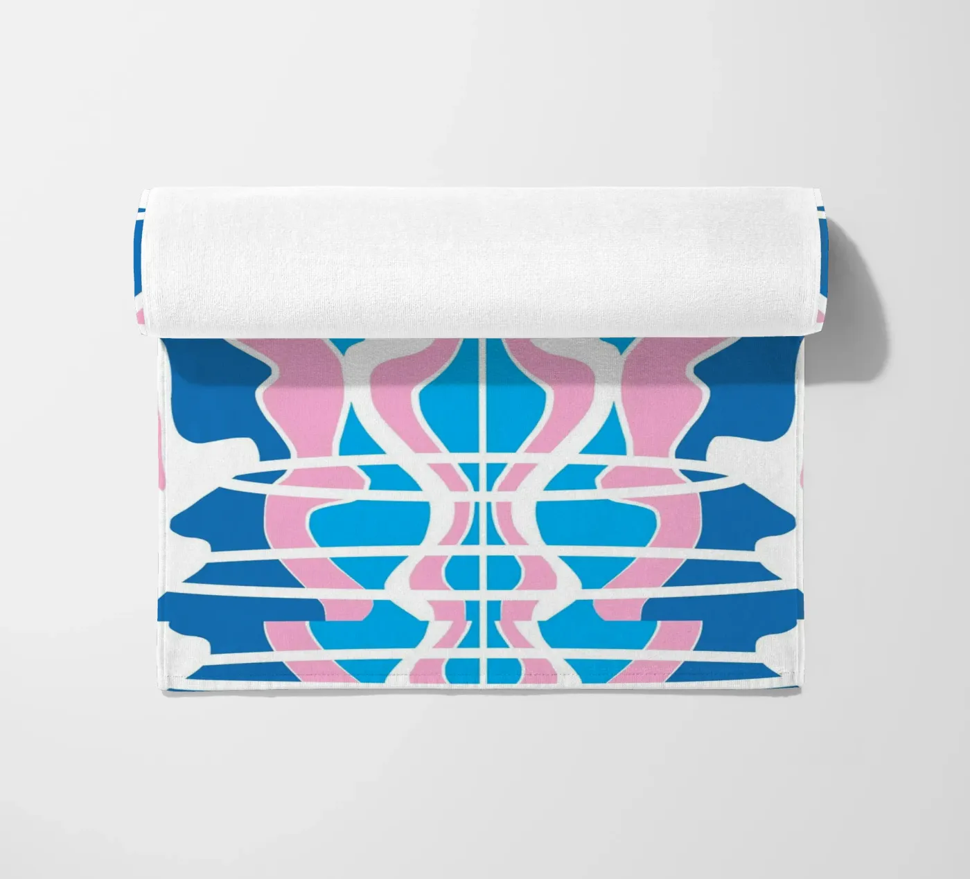 Bizarre Pattern 07 strandhanddoek van Little Dean