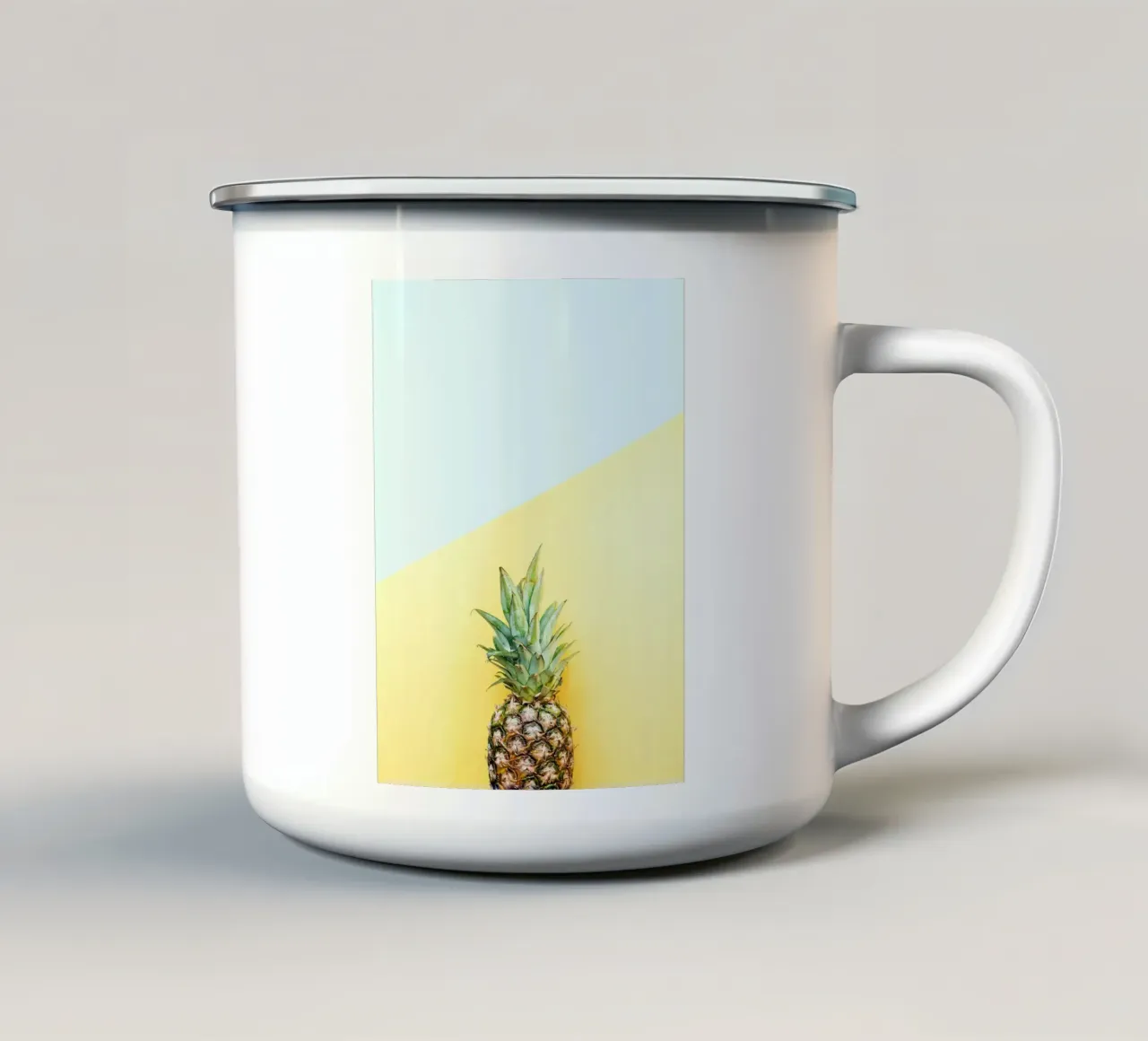 Composizione ananas IV tazza in smalto da Sven B Strauss