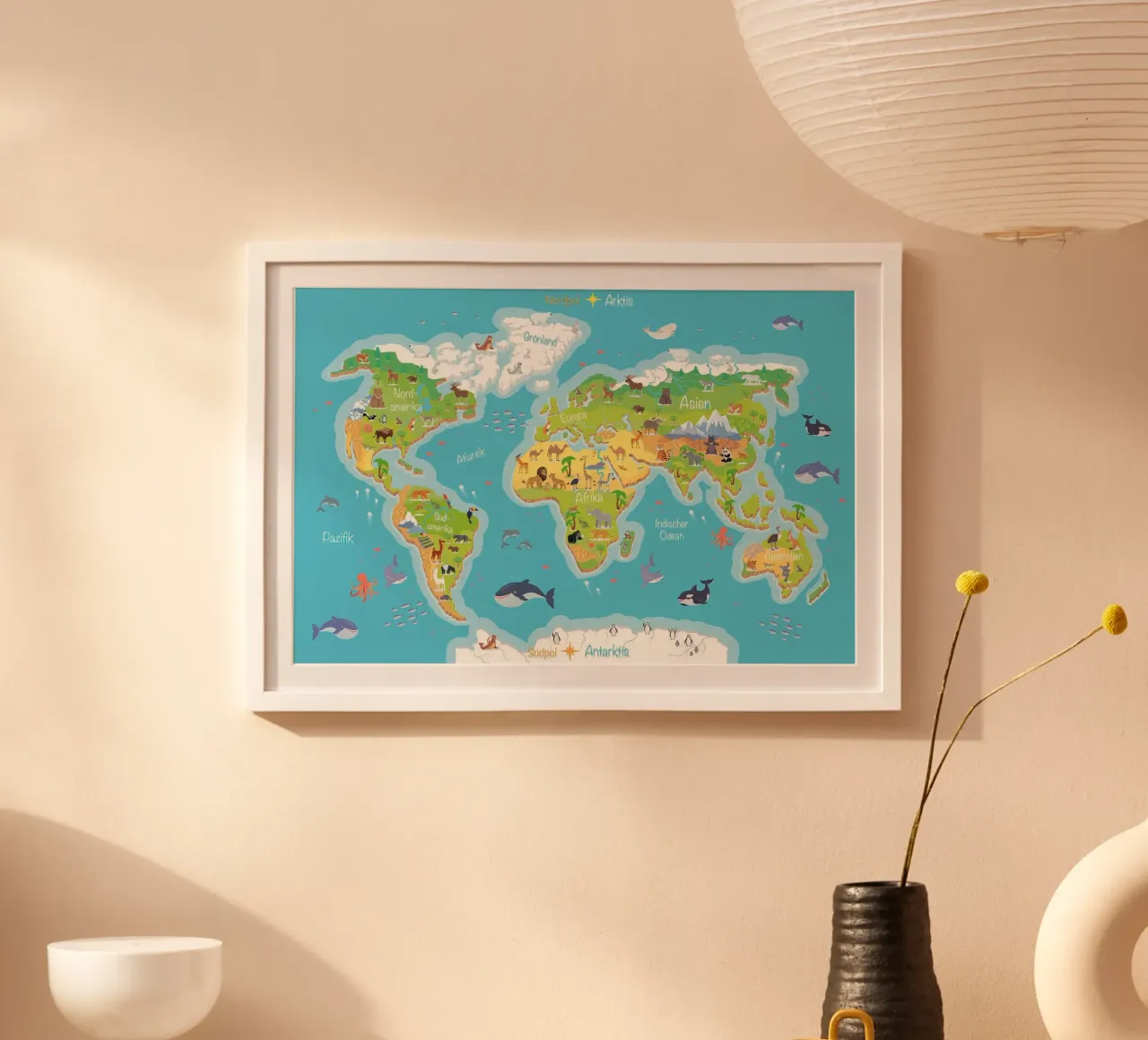 Mappa del mondo per bambini in tedesco poster con telaio in legno da Lyndamaps
