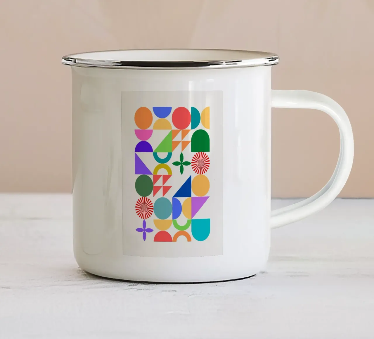 Costruzione geometrica 05 tazza in smalto da Little Dean