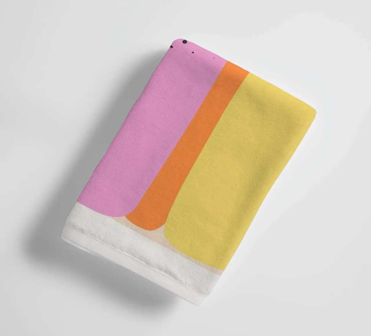 Abstracte gemengde techniek badhanddoek van Little Dean