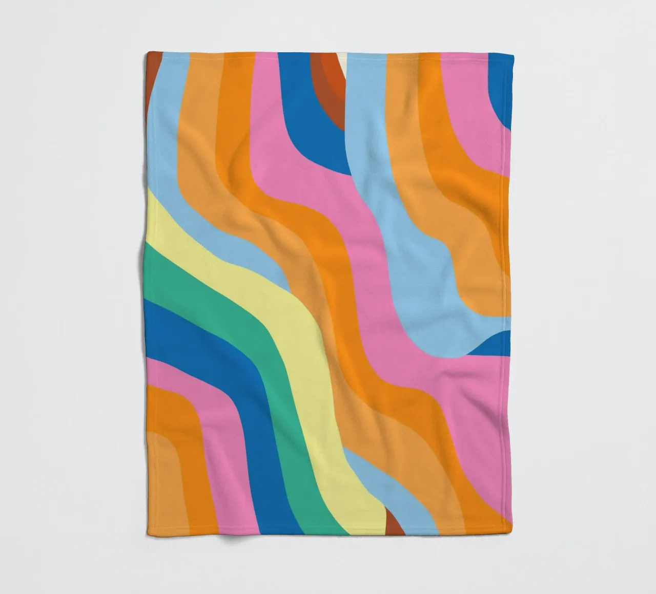 Arcobaleno in fusione coperta in pile da Little Dean