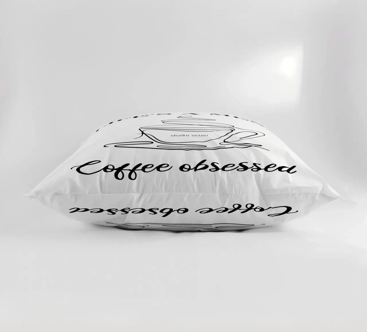 Life's a mess Coffee obsessed - one line art cuscino da studio scusi