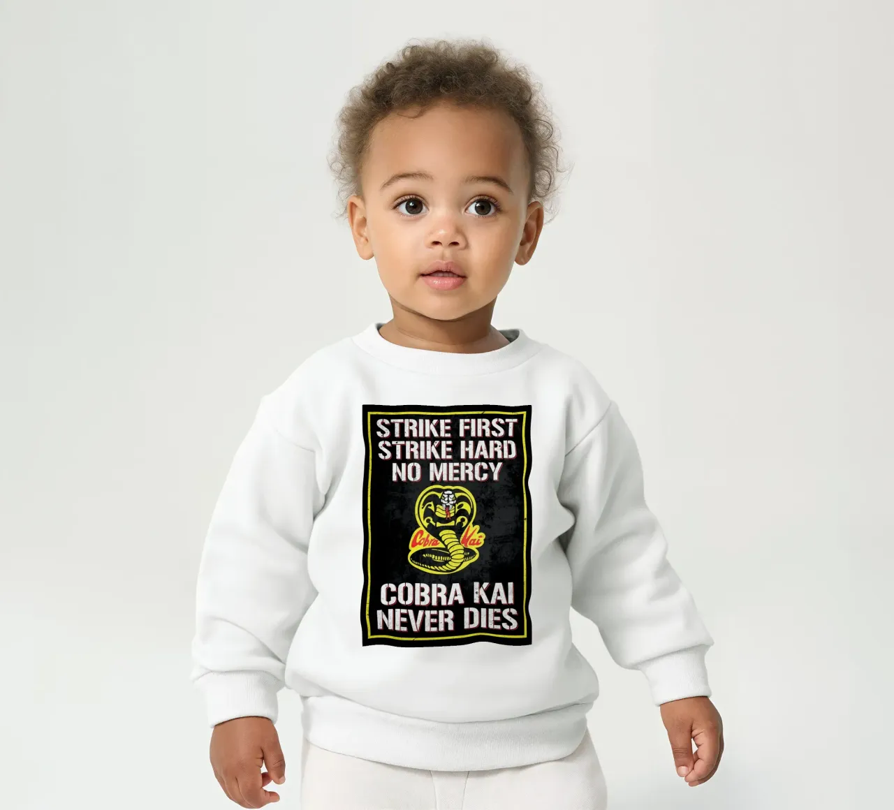 Cobra Kai non muore mai felpa neonato da Junkie Movie