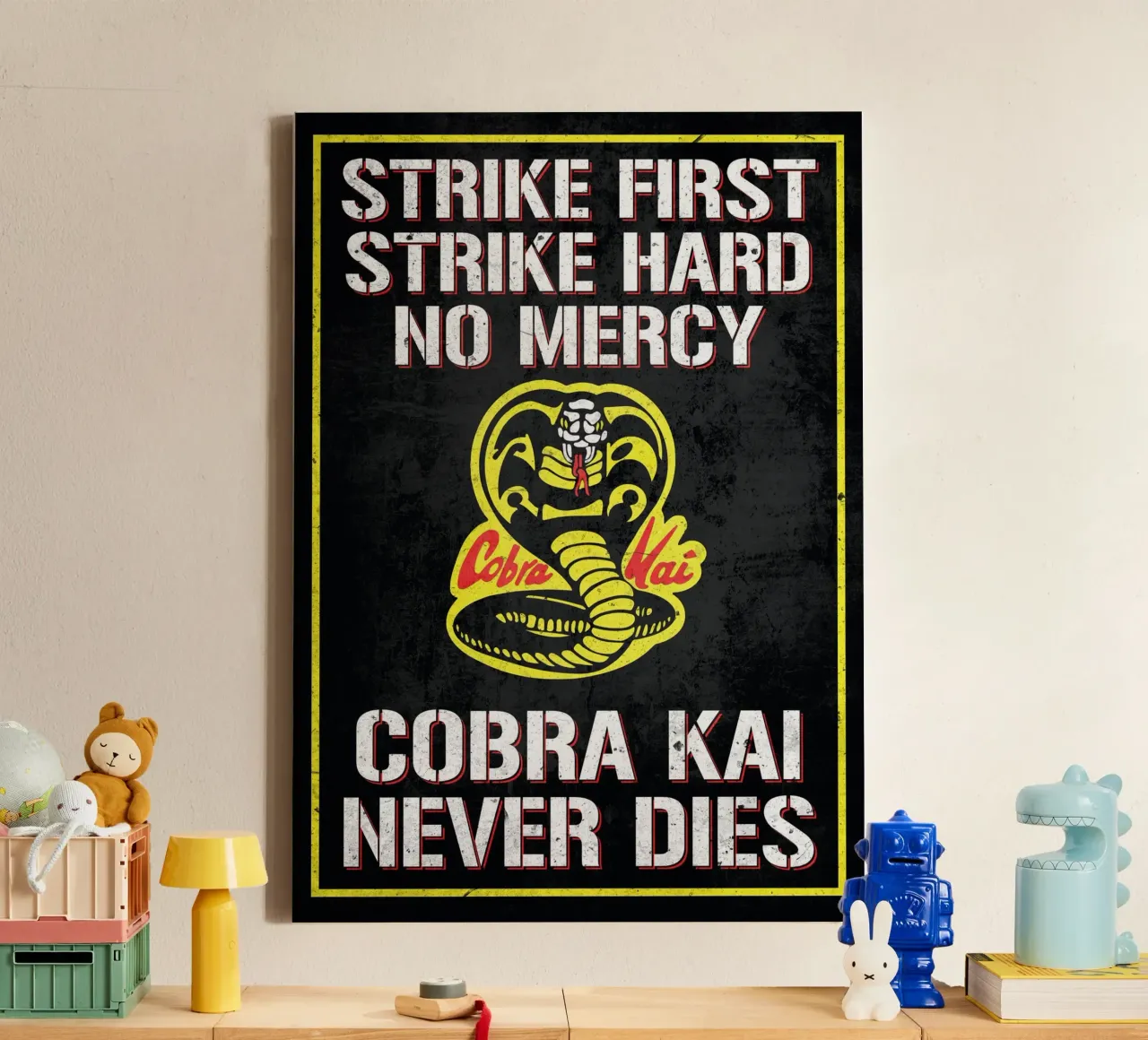 Cobra Kai non muore mai tela con Cornice a cassetta da Junkie Movie