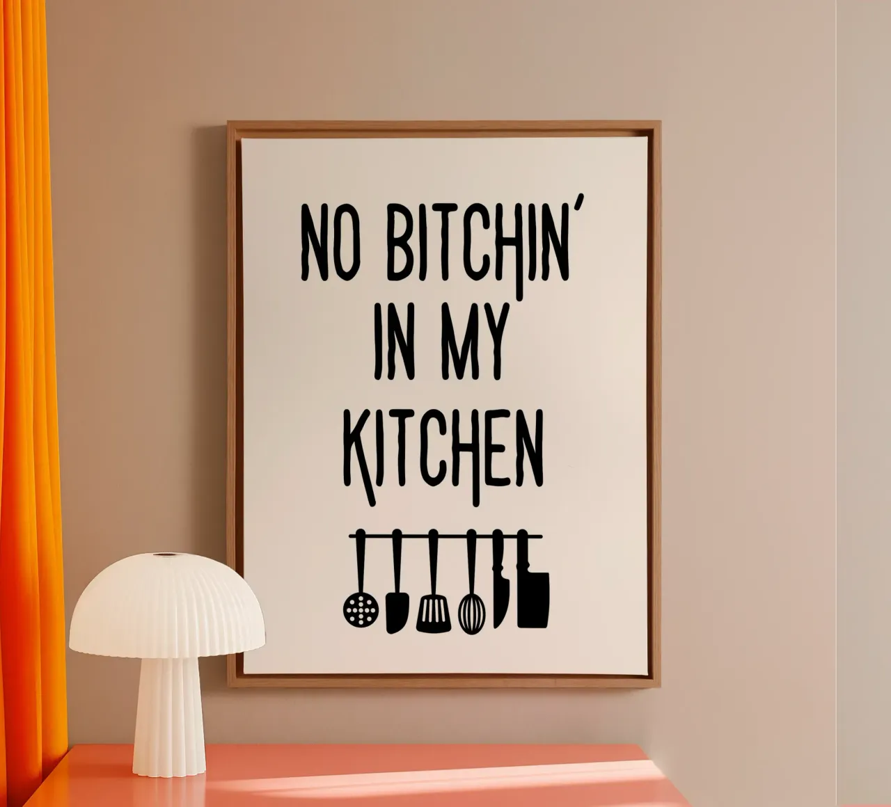No bitchin' in my kitchen canvas met Baklijst van PinkCandyWalls