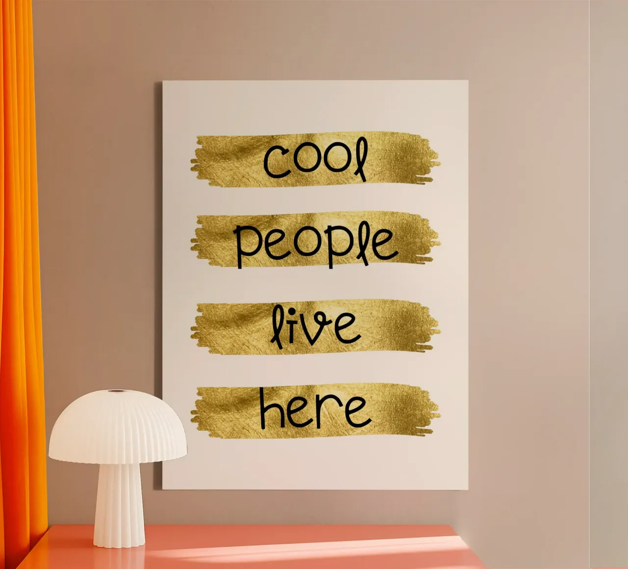 Cool people live here tela con Cornice a cassetta da PinkCandyWalls