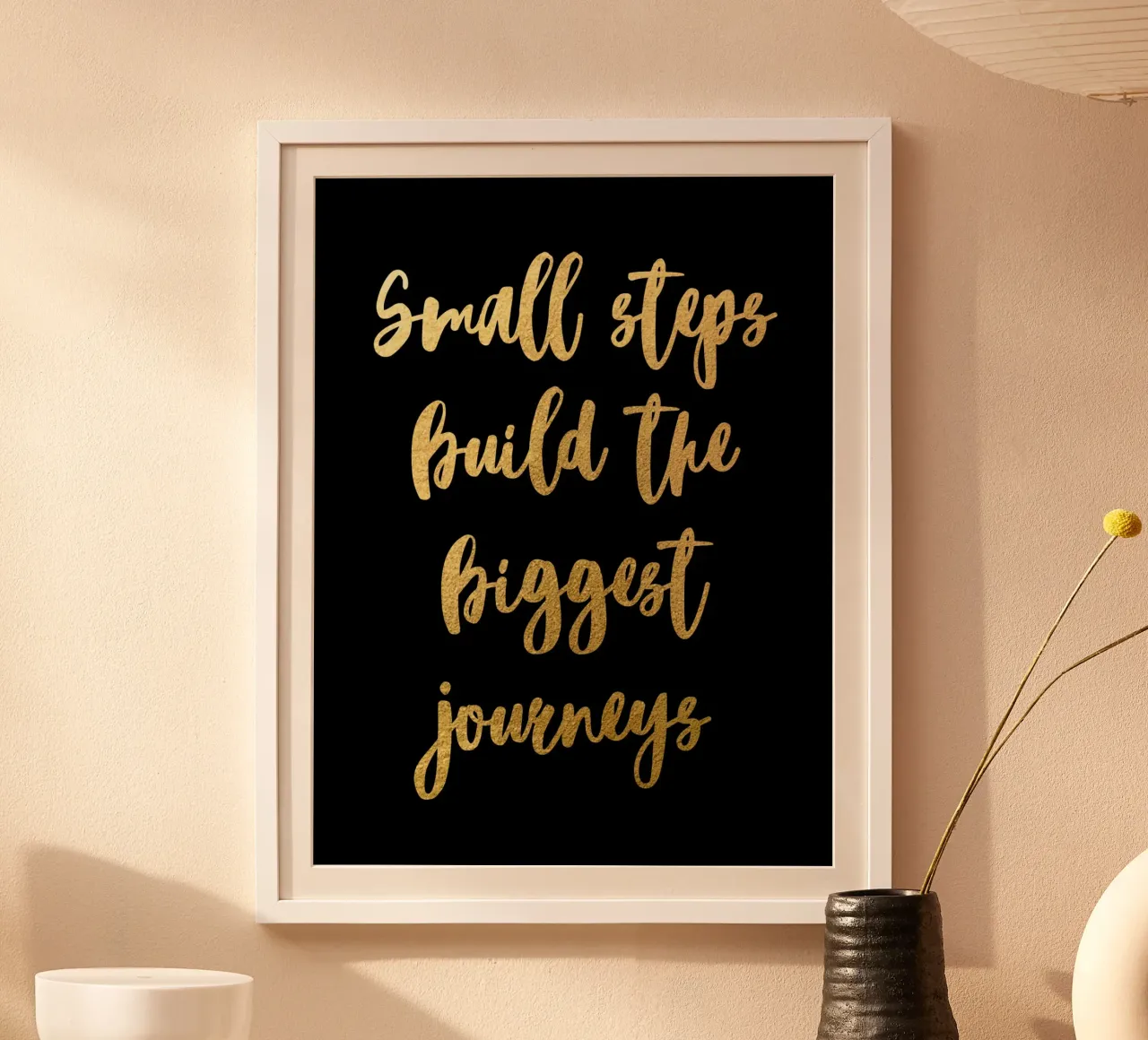 Small steps poster con telaio in alluminio da PinkCandyWalls