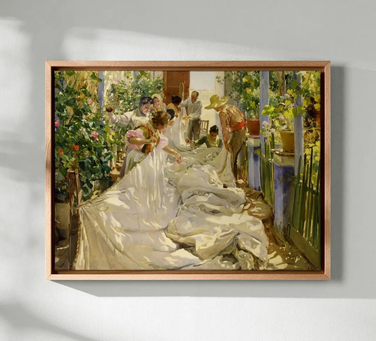 Joaquín Sorolla y Bastida - Das Segel nähen (1896) Leinwand mit Schattenfugenrahmen von Venus Art